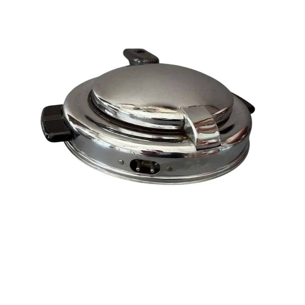 UFO Westinghouse WSA24 Chrome Shaped Waffle Maker Iron No Cord VTG